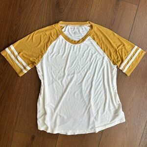 American Eagle Outfitters Mustard yellow and White Short Sleeve Tee, 90’s look
